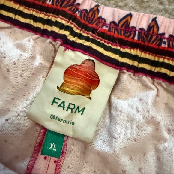 FARM Rio pink linen button up and shorts set (2 pieces) in Macaw Scarf XL - Picture 7 of 13